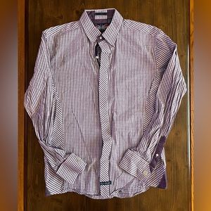 Men’s English Laundry Button Up. Size M